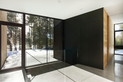 Press kit | 720-12 - Press release | TRIPTYCH - yh2 - Residential Architecture - Photo credit: Maxime Brouillet