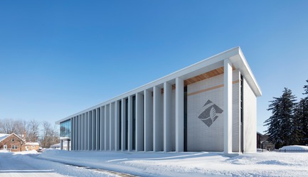 Press kit | 1172-07 - Press release | Rigaud City Hall - Affleck de la Riva architects - Institutional Architecture - Rigaud City Hall - A Nordic Stoa - Photo credit: Adrien Williams