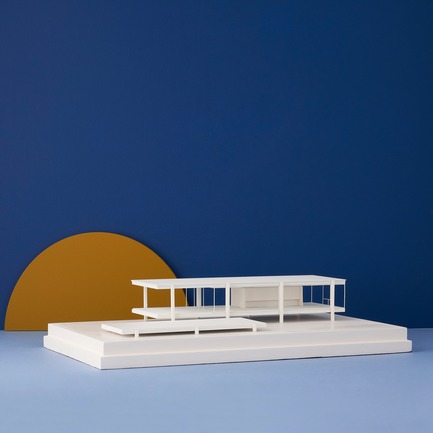 Press kit | 2253-07 - Press release | A Small World Filled With Big Ideas - Chisel & Mouse - Product - Farnsworth House by&nbsp;Chisel & Mouse - Photo credit: Chisel & Mouse