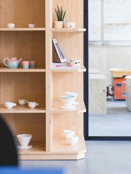 New Café and Pottery Studio Les Faiseurs Opens in La Petite-Patrie Press kit | 3335-01 - Press release | New Café and Pottery Studio Les Faiseurs Opens in La Petite-Patrie - Les Faiseurs - Lifestyle - Photo credit: Raphaël Thibodeau