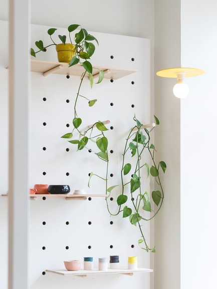 New Café and Pottery Studio Les Faiseurs Opens in La Petite-Patrie Press kit | 3335-01 - Press release | New Café and Pottery Studio Les Faiseurs Opens in La Petite-Patrie - Les Faiseurs - Lifestyle - Photo credit: Raphaël Thibodeau