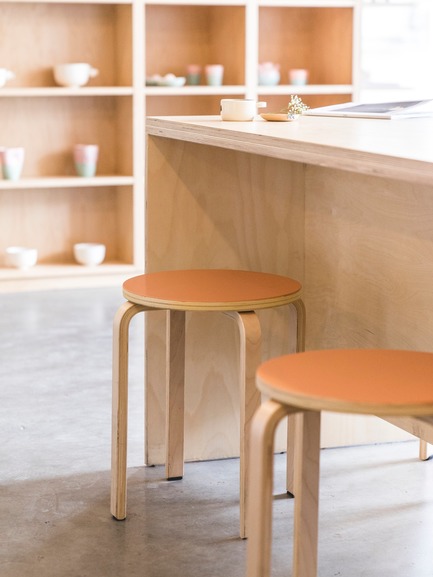 New Café and Pottery Studio Les Faiseurs Opens in La Petite-Patrie Press kit | 3335-01 - Press release | New Café and Pottery Studio Les Faiseurs Opens in La Petite-Patrie - Les Faiseurs - Lifestyle - Photo credit: Raphaël Thibodeau