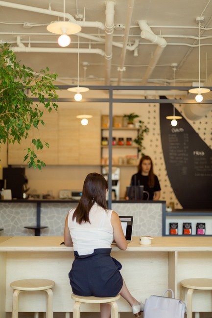 New Café and Pottery Studio Les Faiseurs Opens in La Petite-Patrie Press kit | 3335-01 - Press release | New Café and Pottery Studio Les Faiseurs Opens in La Petite-Patrie - Les Faiseurs - Lifestyle - Photo credit: Marc-Olivier Bécotte