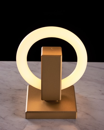 Press kit | 3412-02 - Press release | Karice, Award Winning Designer Unveils its Latest Luminaire - Olah Table Lamp - Karice Enterprises Ltd. - Product - Olah Table Lamp - Studio Photo - Photo credit: Jordan N. Dery