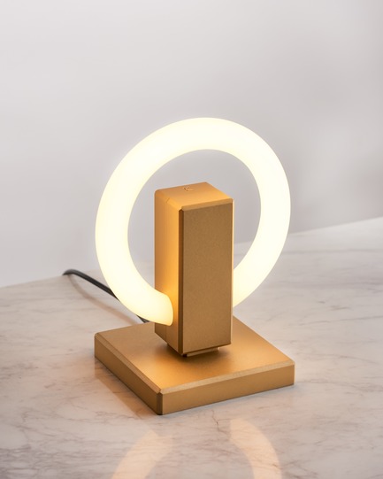 Press kit | 3412-02 - Press release | Karice, Award Winning Designer Unveils its Latest Luminaire - Olah Table Lamp - Karice Enterprises Ltd. - Product - Olah Table Lamp - Studio Photo - Photo credit: Jordan N. Dery