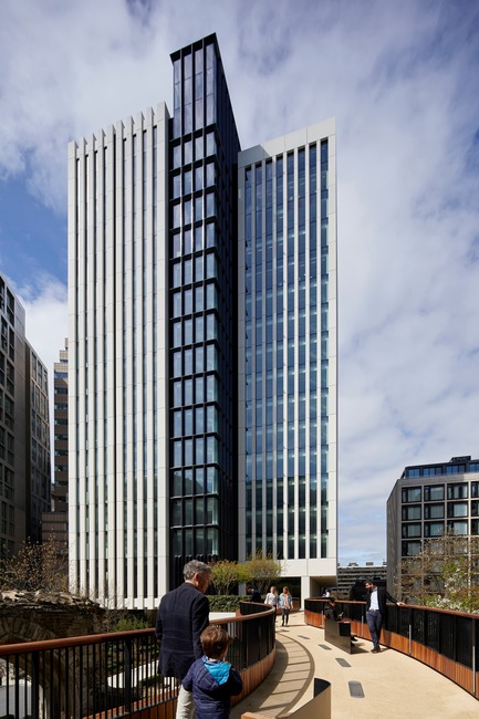 Press kit | 2317-04 - Press release | London Wall Place:Building on history - Make Architects - Commercial Architecture - Walkway leading to 2 London Wall Place - Photo credit:  Make Architects