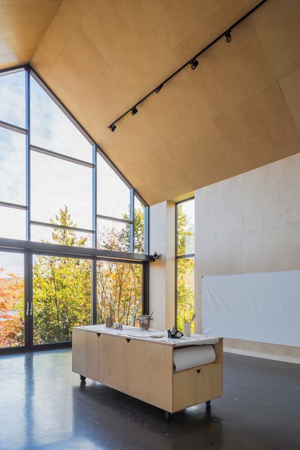 Workshop on a Cliff Press kit | 880-13 - Press release | Workshop on a Cliff - MU Architecture - Residential Architecture - Photo credit: Ulysse Lemerise Bouchard
