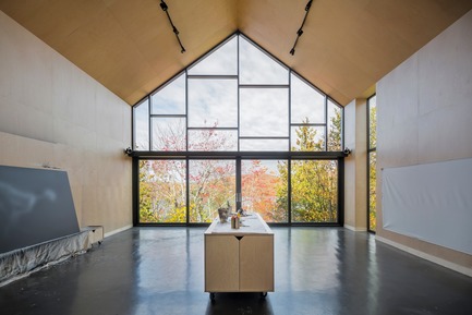 Workshop on a Cliff Press kit | 880-13 - Press release | Workshop on a Cliff - MU Architecture - Residential Architecture - Photo credit: Ulysse Lemerise Bouchard
