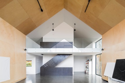 Workshop on a Cliff Press kit | 880-13 - Press release | Workshop on a Cliff - MU Architecture - Residential Architecture - Photo credit: Ulysse Lemerise Bouchard