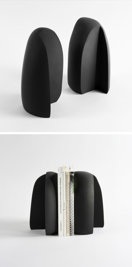 Press kit | 2757-06 - Press release | UMÉ Studio Unveils New Limited Edition Items - UMÉ STUDIO - Product -  As immutable stone pieces, the Henge Bookends mimic a standing book.  - Photo credit: William Boice