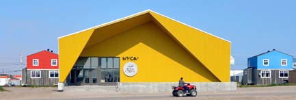 Press kit | 3256-01 - Press release | Nunavik's New Cultural Centre Opens Its Doors - Blouin Orzes architectes - Institutional Architecture - View of the Cultural Centre within its surroundings<br> - Photo credit: Blouin Orzes architectes