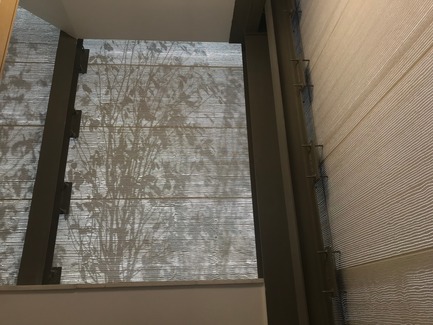 Press kit | 964-05 - Press release | Capital Bank's Facade in Jordan with Self-Supporting LUCEM Light-Concrete Walls - LUCEM GmbH - Commercial Architecture -   LUCEM Lichtbeton® – Light transmitting concrete Amman Capital Bank facade   - Photo credit:  Nabil Otteneh, Sireen Al Khatib, Paradigm DH 