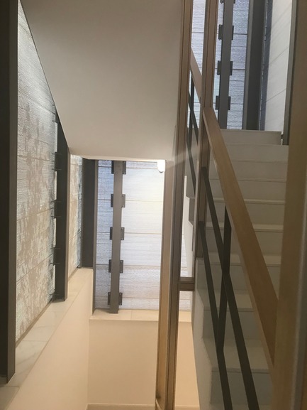 Press kit | 964-05 - Press release | Capital Bank's Facade in Jordan with Self-Supporting LUCEM Light-Concrete Walls - LUCEM GmbH - Commercial Architecture -   LUCEM Lichtbeton® – Light transmitting concrete Amman Capital Bank facade   - Photo credit:  Nabil Otteneh, Sireen Al Khatib, Paradigm DH 