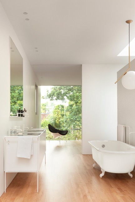 Press kit | 673-19 - Press release | 11th GRANDS PRIX DU DESIGN Awards Winners Announced - Agence PID - Competition - Bathroom award<br>Maison Wilson<br>la SHED architecture - Photo credit: Maxime Brouillet