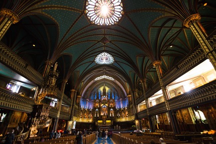 Press kit | 1089-03 - Press release | AURA Creates Awe-Inspiring Experience in the Heart of a Celebrated Historic Cathedral - Moment Factory - Multimedia Design -  Aura_The_Notre-Dame_Basilica  - Photo credit: Moment Factory