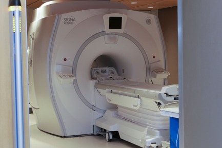 Press kit | 1204-08 - Press release | NewYork-Presbyterian Opens a World-Class Center for Ambulatory Care: David H. Koch Center - Pei Cobb Freed & Partners - Institutional Architecture - MRI PET Angio - Photo credit: NewYork-Presbyterian Hospital