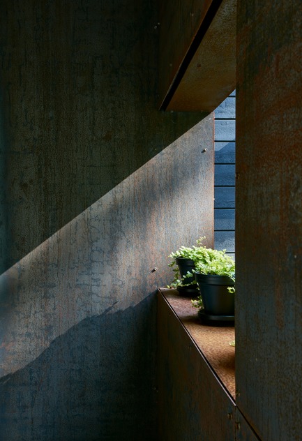 Press kit | 780-04 - Press release | House at Charlebois Lake - Paul Bernier Architecte - Residential Architecture - Photo credit: James Brittain