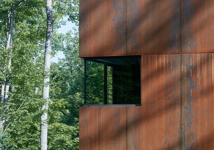 Press kit | 780-04 - Press release | House at Charlebois Lake - Paul Bernier Architecte - Residential Architecture - Photo credit: James Brittain