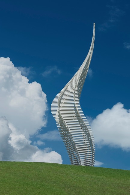 Press kit | 1022-05 - Press release | JACOB'S LADDER,Gibbs Farm Sculpture Park, New Zealand - Gerry Judah - Art - Photo credit: David Hartley-Mitchell