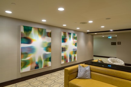 Press kit | 1969-04 - Press release | Fairmont the Queen Elizabeth Unveils Its New Art Collection - Over 123 Works by 37 Contemporary Artists - Fairmont The Queen Elizabeth, MASSIVart Collection and Sid Lee Architecture - Art -  LUCE MEUNIER, Eaux de surface #1, 2015, Acrylic on cotton canvas, Eaux de surface #6, 2017, Acrylic on cotton canvas   - Photo credit: Guy L'Heureux