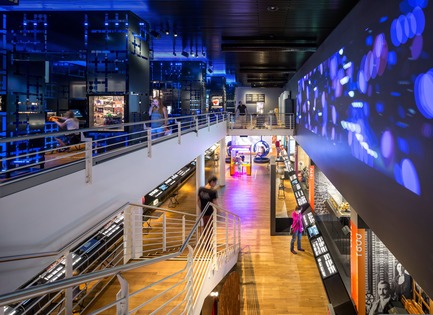 Press kit | 2876-01 - Press release | Kossmann.dejong Designs New Permanent Exhibition for the Swiss Museum of Communication - Kossmann.dejong, exhibition architects - Event + Exhibition - Museum of Communication, Bern, Overview - Photo credit:   Thijs Wolzak  