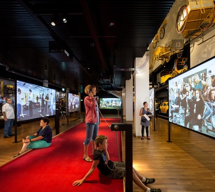 Press kit | 2876-01 - Press release | Kossmann.dejong Designs New Permanent Exhibition for the Swiss Museum of Communication - Kossmann.dejong, exhibition architects - Event + Exhibition - Museum of Communication, Bern, La Vie - Photo credit:   Thijs Wolzak  