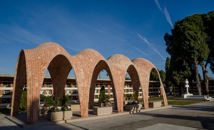 Press kit | 3109-01 - Press release | Mortuary Chapel for the Soriano-Manzanet Family - Vegas&Mileto - Art - General view of the mortuary chapel - Photo credit: Vegas&Mileto