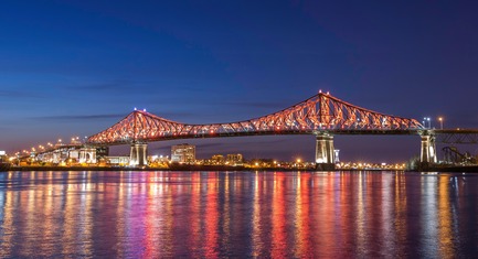 Press kit | 1089-02 - Press release | Illumination of the Jacques-Cartier Bridge | Creating the World's Most Connected Bridge - Moment Factory - Multimedia Design - Jacques Cartier Bridge Interactive Illumination_Living Connections - Photo credit: The Jacques Cartier and Champlain Bridges Incorporated (JCCBI)