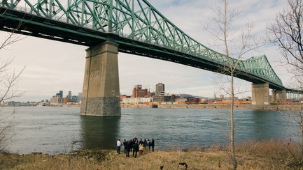 Press kit | 1089-02 - Press release | Illumination of the Jacques-Cartier Bridge | Creating the World's Most Connected Bridge - Moment Factory - Multimedia Design - Jacques Cartier Bridge Interactive Illumination_Behind The Scenes - Photo credit: Moment Factory