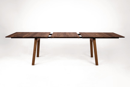 Press kit | 2998-03 - Press release | Conde House Unveils TEN Extension Dining Table and Credenza at ICFF 2018 - Conde House - Product - TEN Ex Table - Photo credit: Conde House