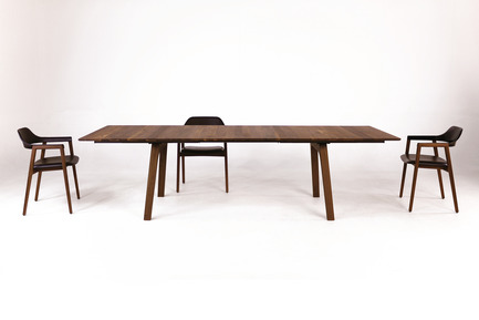 Press kit | 2998-03 - Press release | Conde House Unveils TEN Extension Dining Table and Credenza at ICFF 2018 - Conde House - Product - TEN Dining Table with TEN Chairs - Photo credit: Conde House