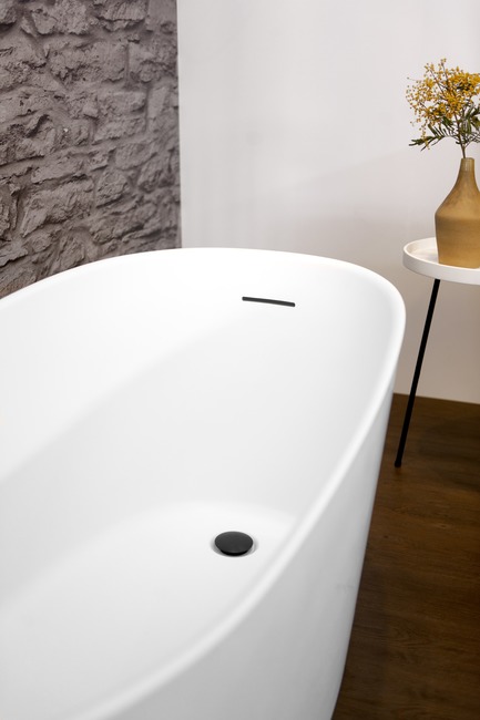 Press kit | 2342-04 - Press release | WETSTYLE Launches a Series of Three New Bathtubs - WETSTYLE - Product - Wave bathtub - Photo credit: WETSTYLE