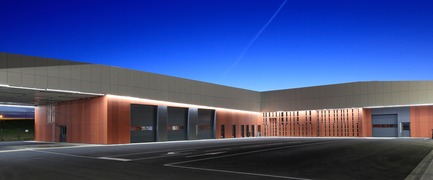 Press kit | 921-12 - Press release | Technical Center of Blagnac (France) - NBJ architectes - Industrial Architecture - Technical Center of Blagnac - Photo credit:  photoarchitecture.com/PaulKozlowski 