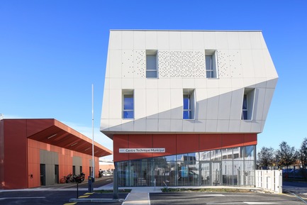 Press kit | 921-12 - Press release | Technical Center of Blagnac (France) - NBJ architectes - Industrial Architecture - Technical Center of Blagnac - Photo credit:  photoarchitecture.com/PaulKozlowski 