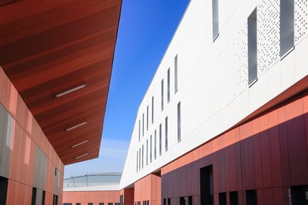 Press kit | 921-12 - Press release | Technical Center of Blagnac (France) - NBJ architectes - Industrial Architecture - Technical Center of Blagnac - Photo credit:  photoarchitecture.com/PaulKozlowski 