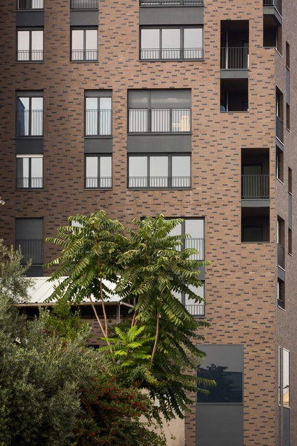 Press kit | 3181-02 - Press release | 104 Social Housing and Home Ownership in Ivry-sur-Seine - Engasser & associates agency - Residential Architecture - Photo credit: ©Mathieu Ducros