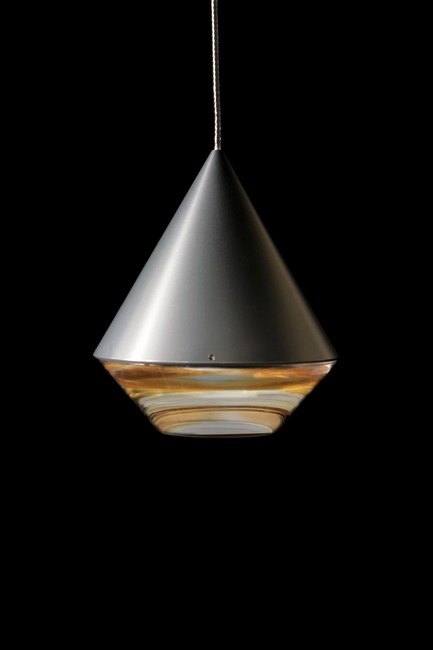 Press kit | 2024-01 - Press release | Canadian Lighting Company Archilume Unveils Three New LED Luminaire Lines at  ICFF May 20-23, 2018 - Archilume - Lighting Design - Alto’s form finishes at its base with a jewel-like transparent element reminiscent of a craftsman cut diamond.    - Photo credit: Archilume