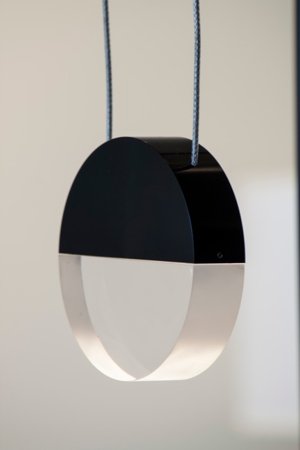 Press kit | 2024-01 - Press release | Canadian Lighting Company Archilume Unveils Three New LED Luminaire Lines at  ICFF May 20-23, 2018 - Archilume - Lighting Design - Balance offers an arresting sculptural accent in a beautifully functional luminaire. - Photo credit: Archilume