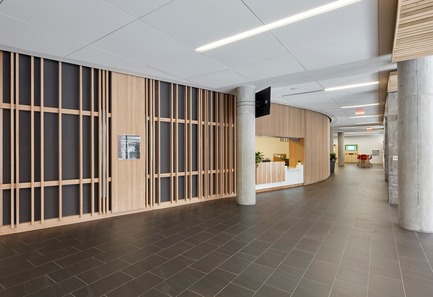 Press kit | 2681-01 - Press release | The Greenwood College School Expansion - Montgomery Sisam Architects Inc. - Institutional Architecture - Curved Donor Wall and Reception - Photo credit: Michael Van Leur