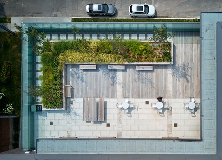 Press kit | 2681-01 - Press release | The Greenwood College School Expansion - Montgomery Sisam Architects Inc. - Institutional Architecture - Rooftop Terrace Ariel  - Photo credit: Shai Gil