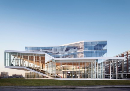 Press kit | 916-05 - Press release | The Maison des étudiants de l’École de technologie supérieure (ÉTS) - Menkès Shooner Dagenais LeTourneux Architectes - Institutional Architecture - Photo credit: Stéphane Brugger