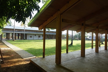 Press kit | 3162-01 - Press release | Streetlight Tagpuro - Eriksson Furunes Architecture, Leandro V. Locsin Partners & Boase - Institutional Architecture - Looking at the orphanage from the function hall of the study center<br> - Photo credit: Alexander Eriksson Furunes