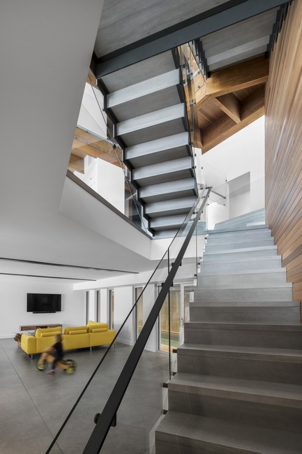 L’Accostée House Press kit | 1527-07 - Press release | L'Accostée House - Bourgeois / Lechasseur architects - Residential Architecture - Photo credit: Adrien Williams