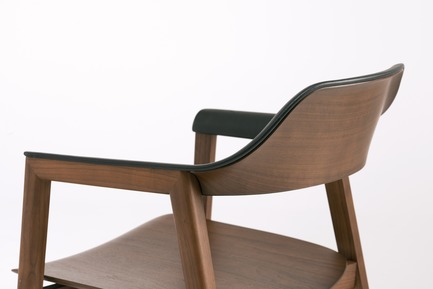 Press kit | 2998-02 - Press release | Conde House Celebrates 50 Years of Fine Furniture Craftsmanship - Conde House - Product -  TEN Chair Wood Back - Photo credit: Conde House