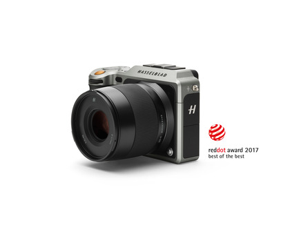 Press kit | 2466-01 - Press release | Hasselblad Wins Top Prize at the Red Dot Award: Product Design - Hasselblad - Product -  Hasselblad RedDot X1D  - Photo credit:  Hasselblad 