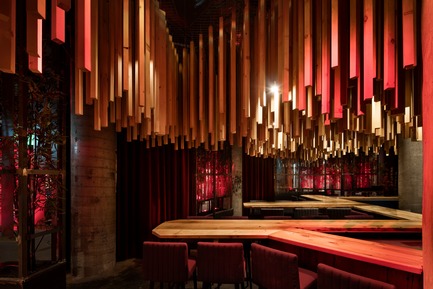 Exuberant Nights in the Land of the Morning Calm Press kit | 760-15 - Press release | Exuberant Nights in the Land of the Morning Calm - Jean de Lessard, Designers Créatifs - Commercial Interior Design - Photo credit: Adrien William