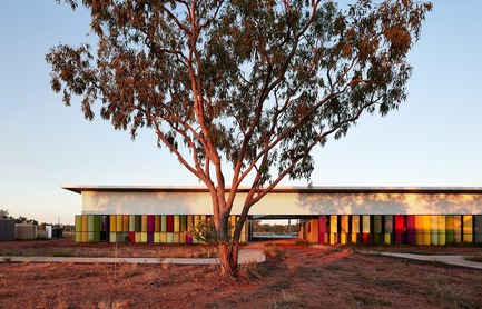 Press kit | 661-44 - Press release | Post-Earthquake Prototype House is Crowned World Building of The Year 2017 at the WAF - World Architecture Festival (WAF) - Commercial Architecture - Fitzroy Crossing Renal Hostel in Fitzroy, Australia by Iredale Pedersen Hook Architects winner of The Best Use of Colour Prize 2017 - Photo credit: World Architecture Festival