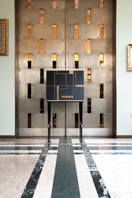 Retro Aesthetic of the Swinging 60s Press kit | 3068-01 - Press release | Retro Aesthetic of the Swinging 60s - Leyla Uluhanli Interiors - Product - Manhattan Bar, Leyla Uluhanli Collection, Villa Necchi - Photo credit: Guido Clerici