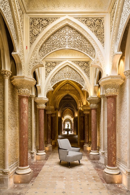 Retro Aesthetic of the Swinging 60s Press kit | 3068-01 - Press release | Retro Aesthetic of the Swinging 60s - Leyla Uluhanli Interiors - Product - Emily Chair, Leyla Uluhanli Collection, Sintra - Photo credit: Fernando Guerra