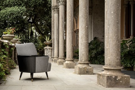 Retro Aesthetic of the Swinging 60s Press kit | 3068-01 - Press release | Retro Aesthetic of the Swinging 60s - Leyla Uluhanli Interiors - Product - Porter Chair, Leyla Uluhanli Collection, Sintra - Photo credit: Fernando Guerra